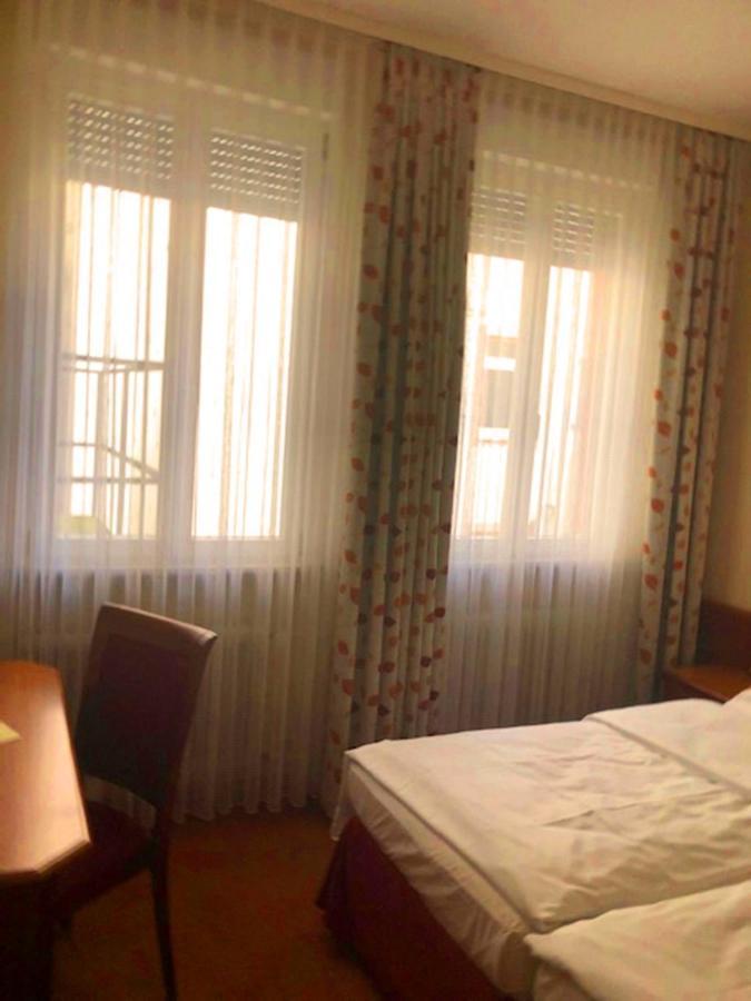 City Partner Hotel Hollaender Hof Хайделберг Екстериор снимка