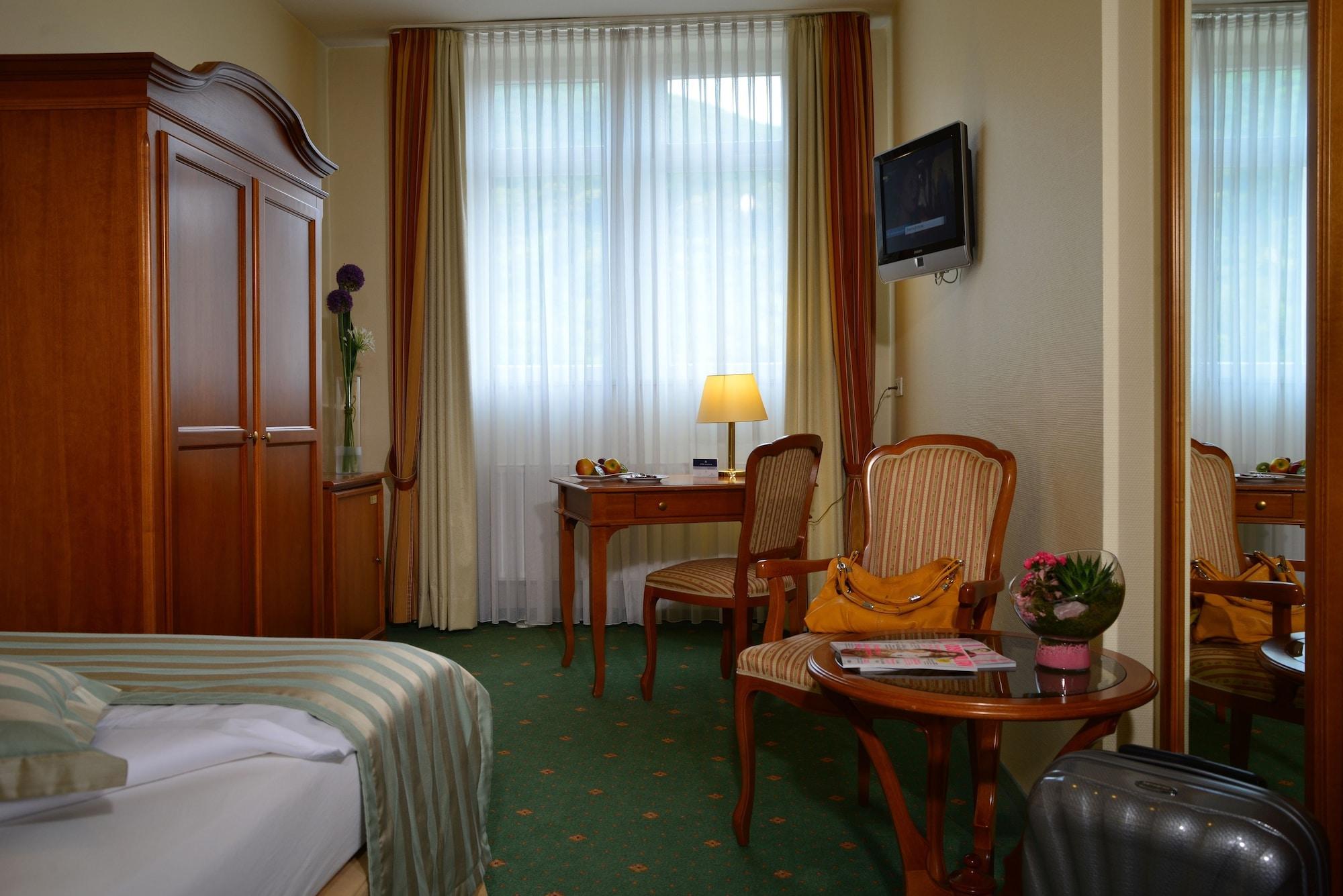 City Partner Hotel Hollaender Hof Хайделберг Екстериор снимка
