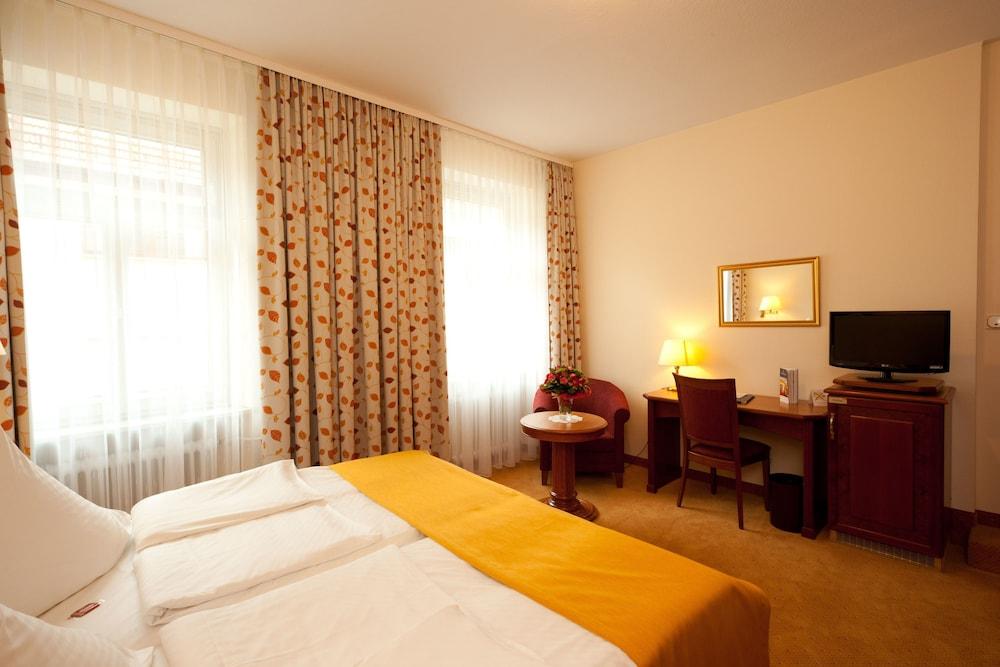 City Partner Hotel Hollaender Hof Хайделберг Екстериор снимка