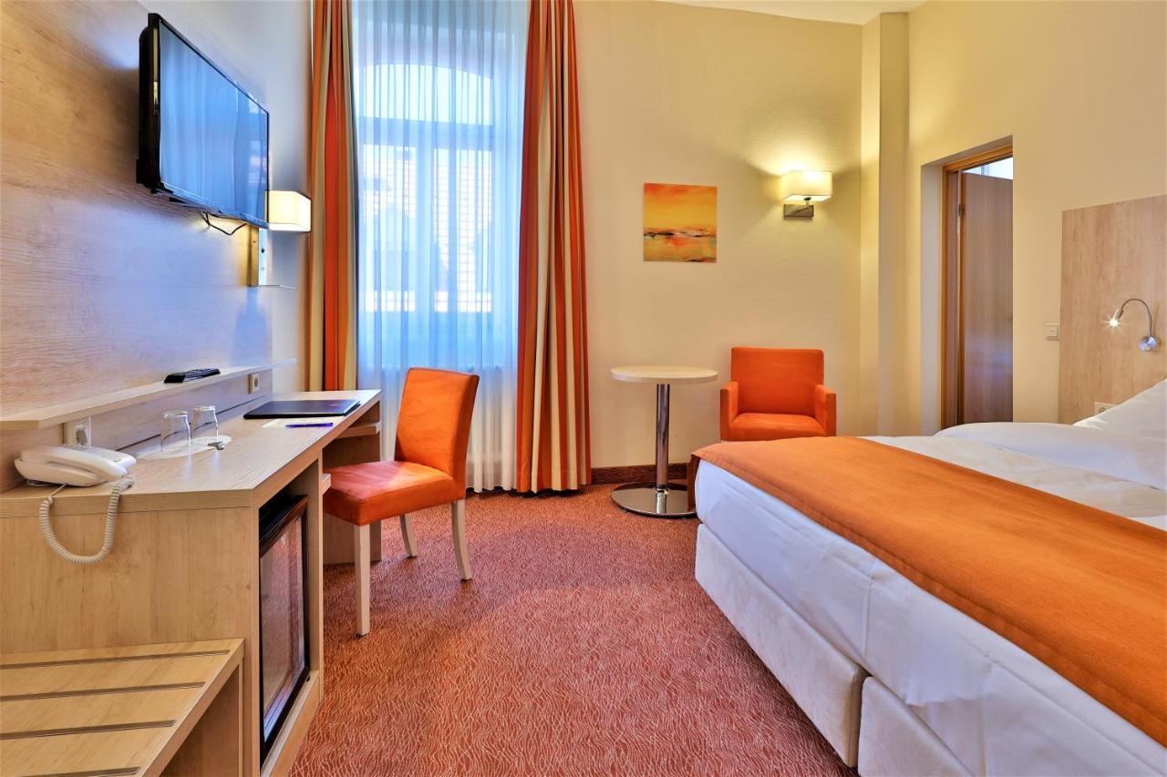 City Partner Hotel Hollaender Hof Хайделберг Екстериор снимка